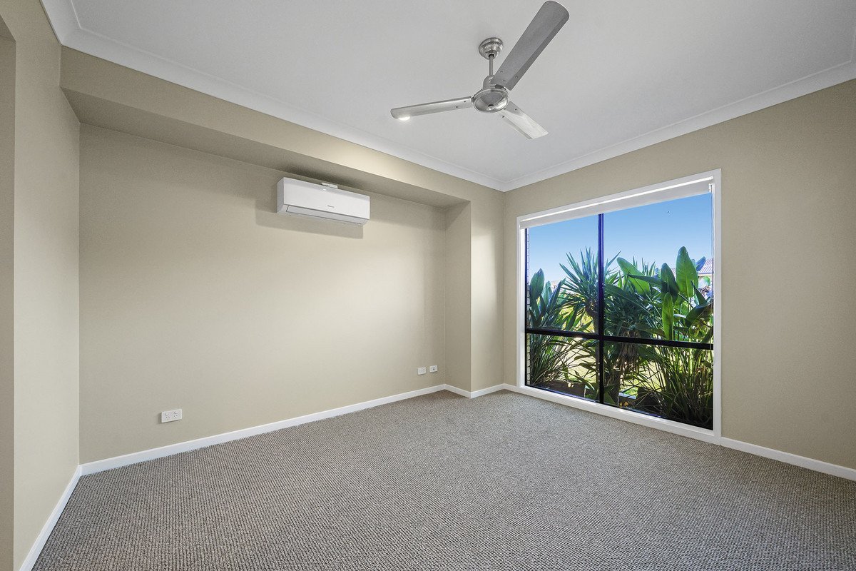 71 McAuley Parade Pacific Pines 8