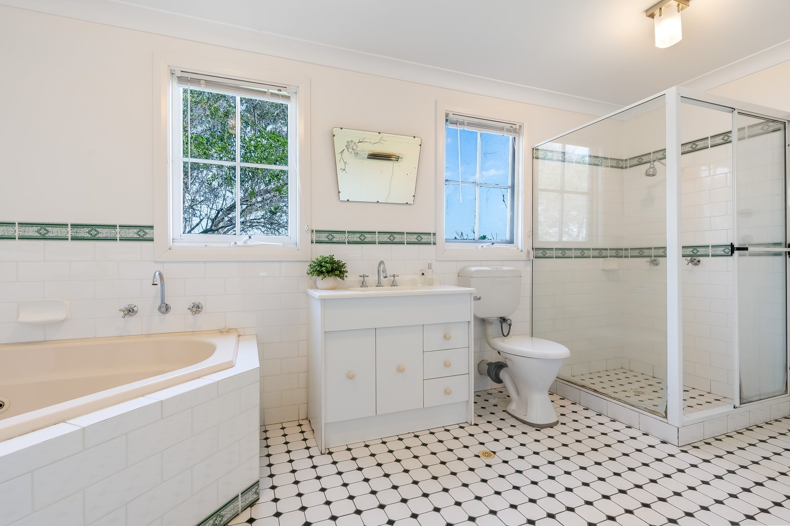 71 Owlpen Lane FARLEY 10