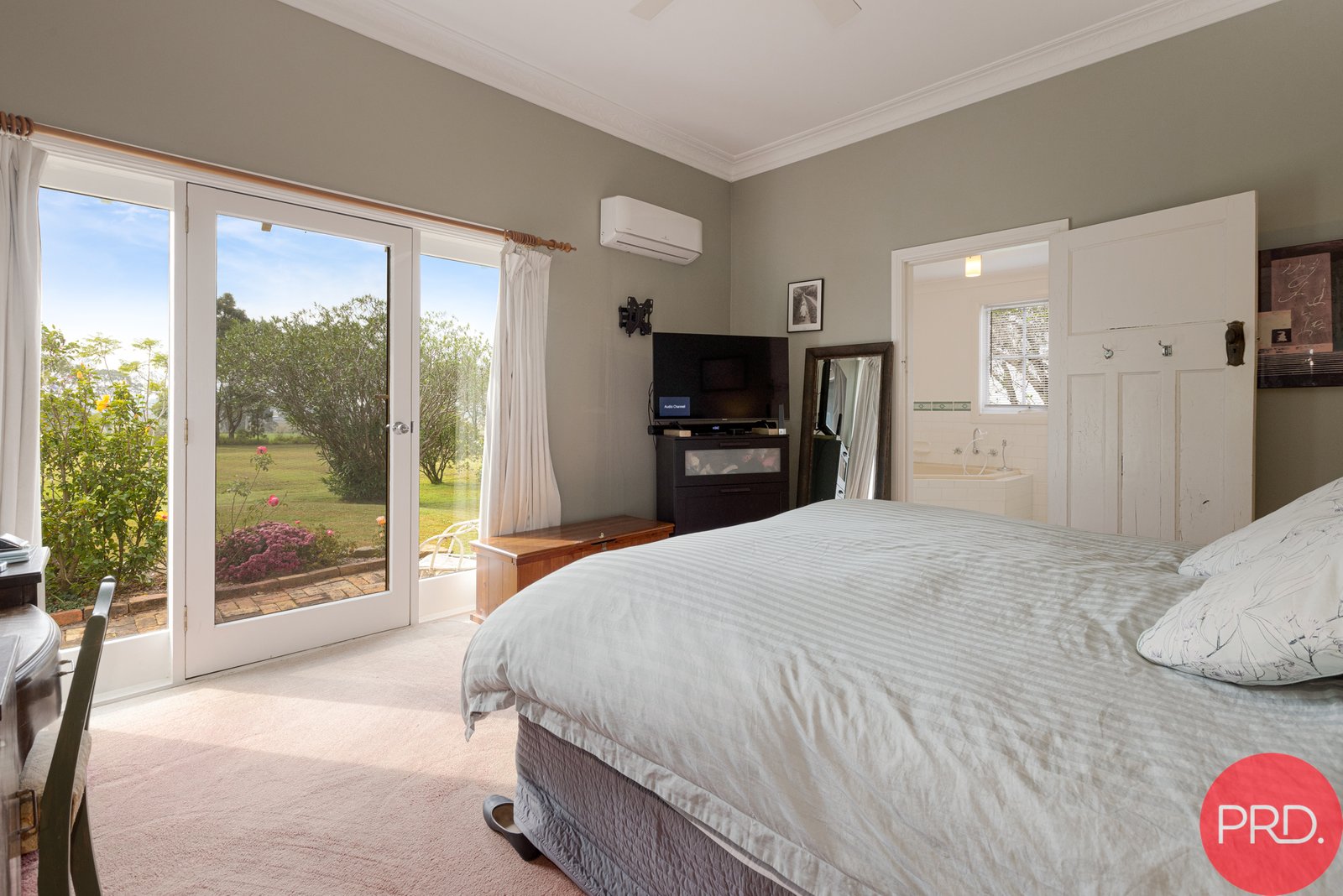 71 Owlpen Lane FARLEY 11