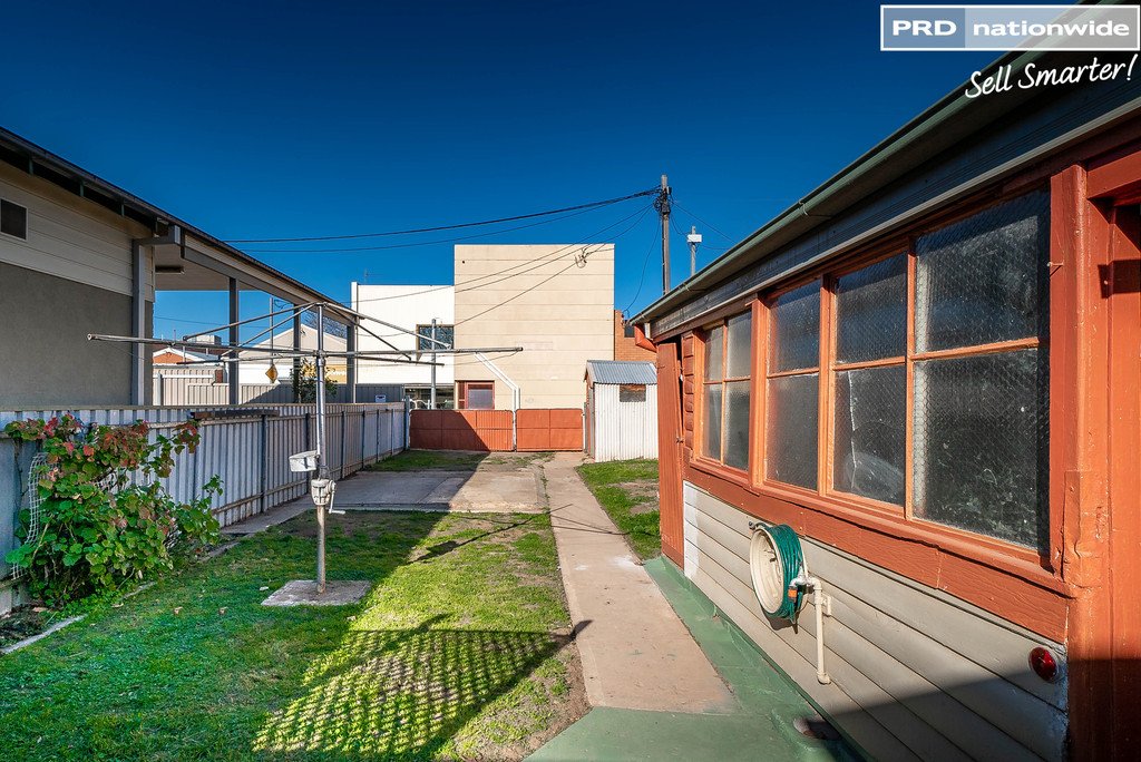 71 Peter Street WAGGA WAGGA 8