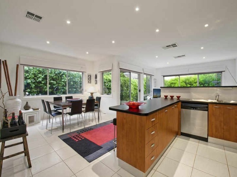 Gallery: 71 Plummer Road