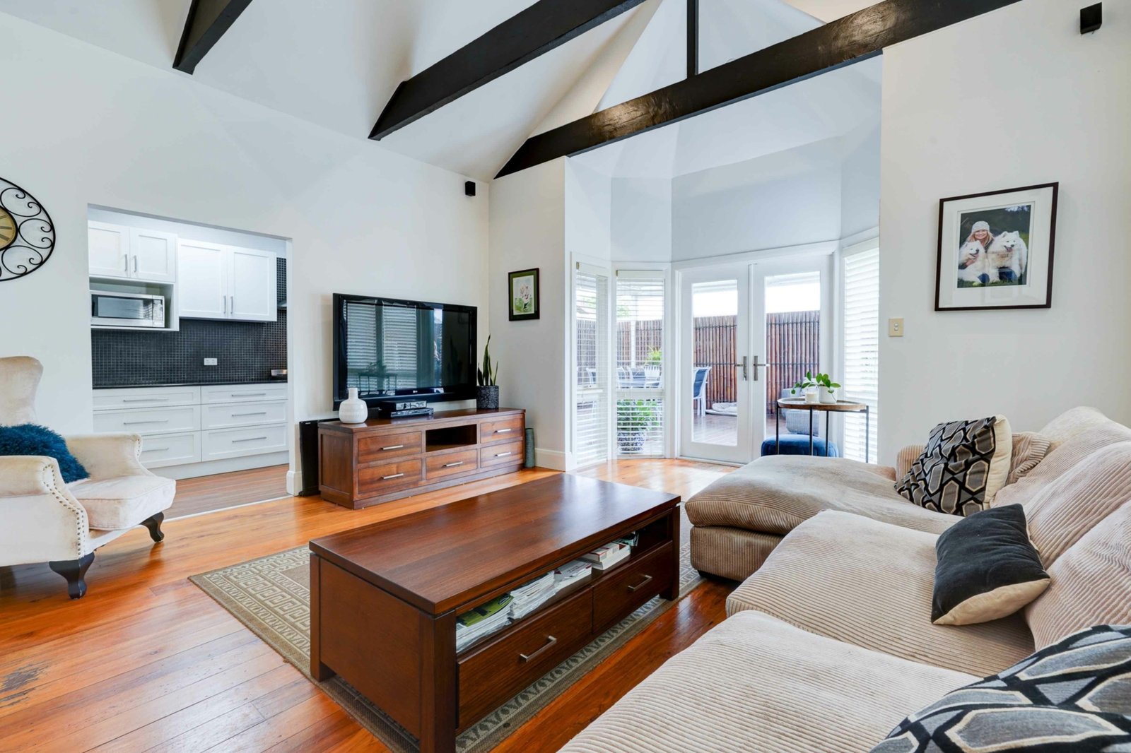 Gallery: 71 Powell Street