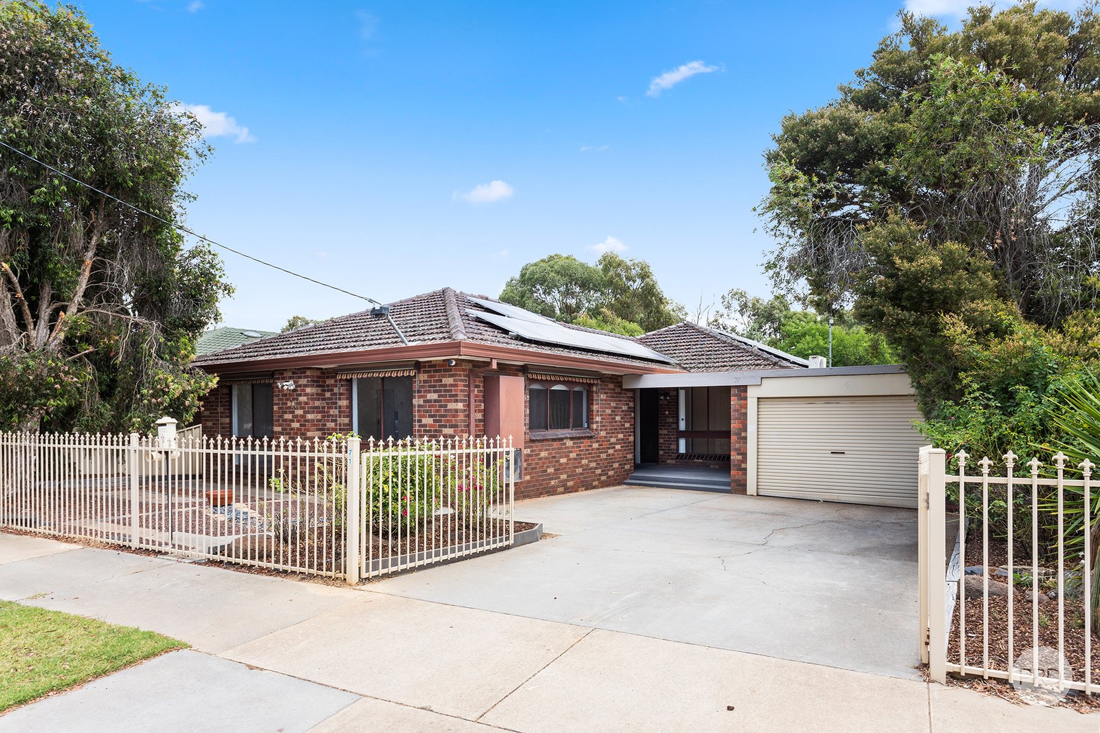 71 Short Street KANGAROO FLAT 1