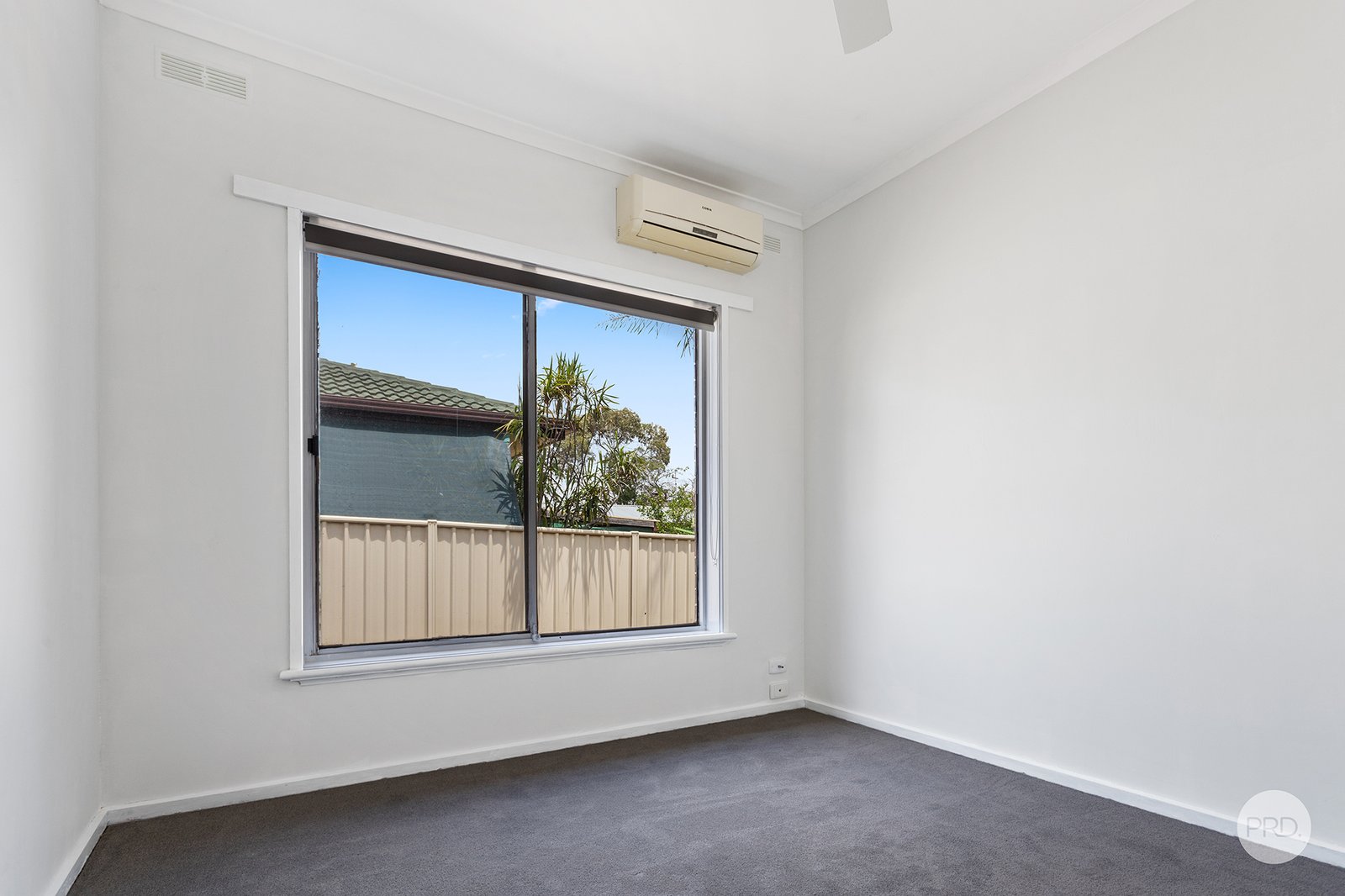 71 Short Street KANGAROO FLAT 9