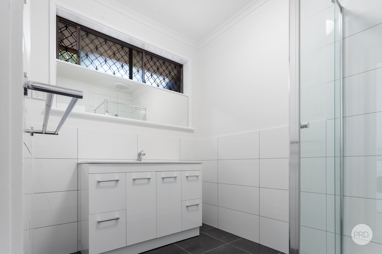 71 Short Street KANGAROO FLAT 12
