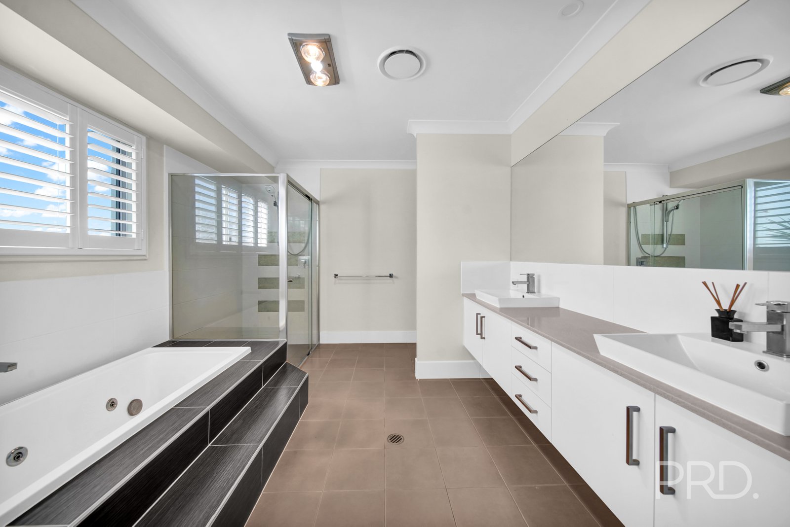 71 SPINNAKER Circuit REDLAND BAY 25