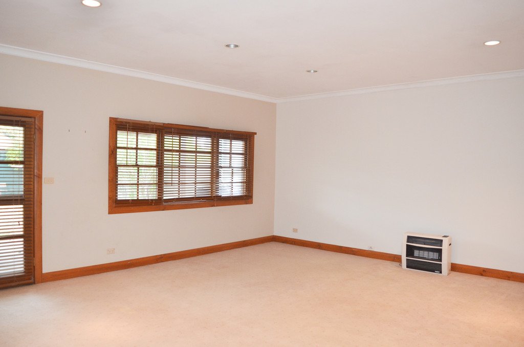 71 Tarcutta Street WAGGA WAGGA 4