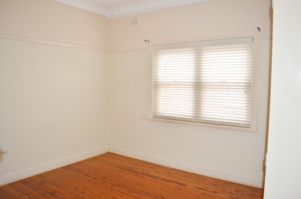 71 Tarcutta Street WAGGA WAGGA 6