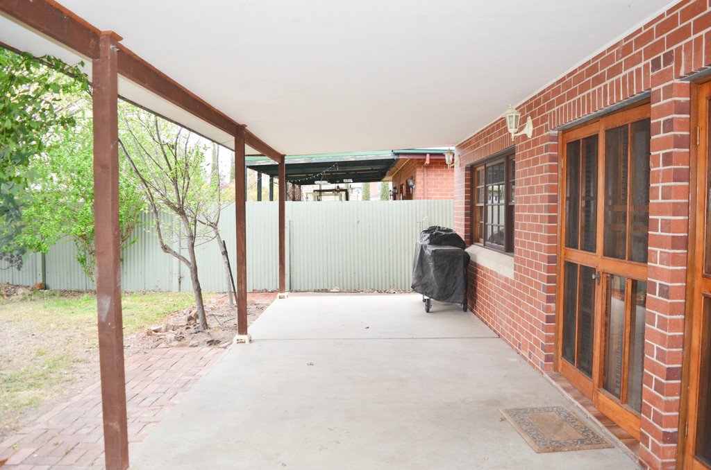 71 Tarcutta Street WAGGA WAGGA 11