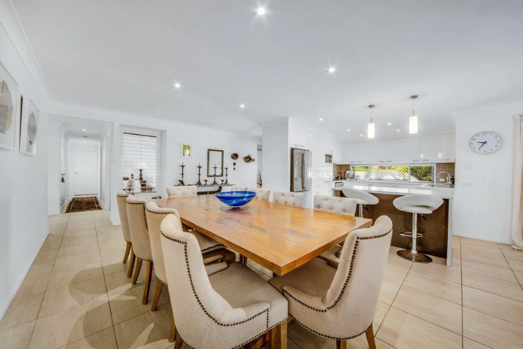 71 The Oaks Rd  TANNUM SANDS 5