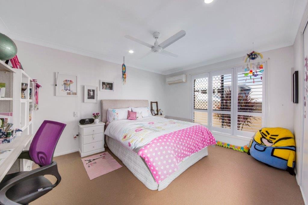 71 The Oaks Rd  TANNUM SANDS 9