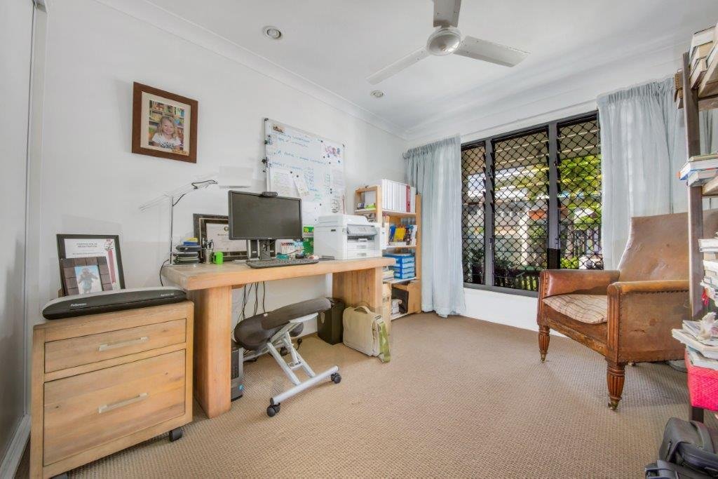 71 The Oaks Rd  TANNUM SANDS 12