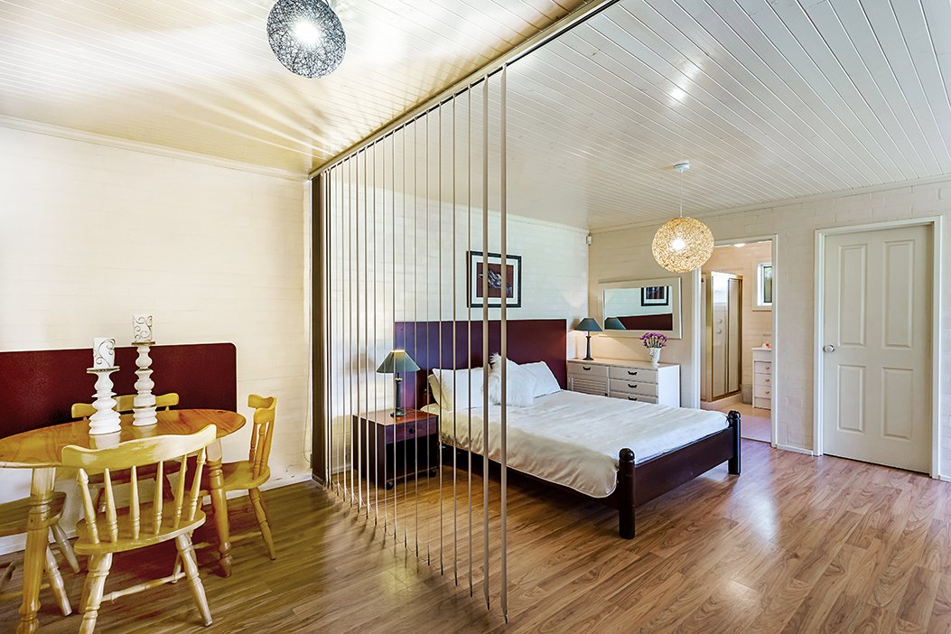 71 The Peninsula  CORLETTE 11