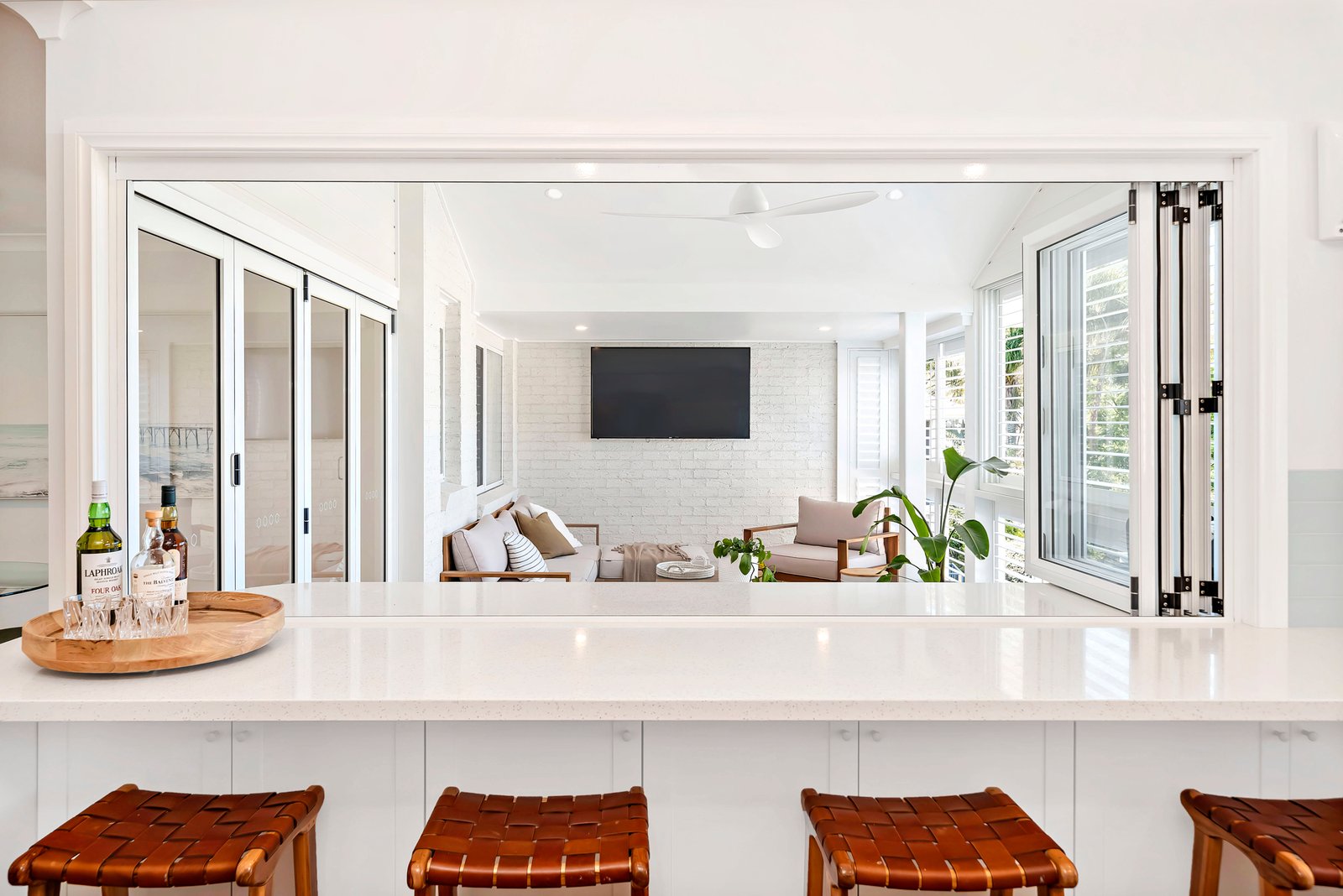 71 The Peninsula  CORLETTE 9