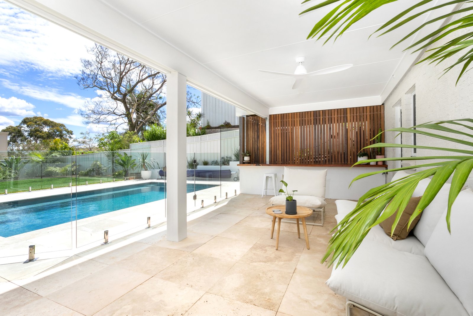 71 The Peninsula  CORLETTE 16