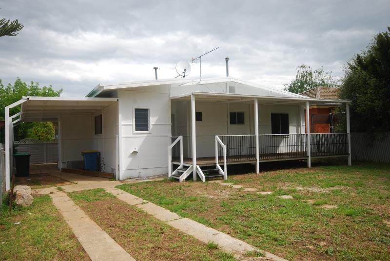 71 Tichbourne Crescent KOORINGAL 8