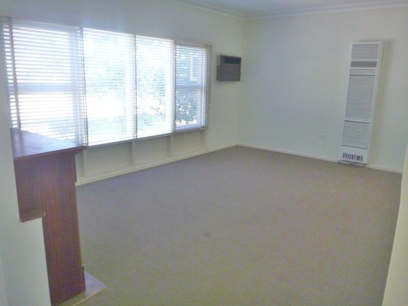 71 Tichbourne Crescent KOORINGAL 2