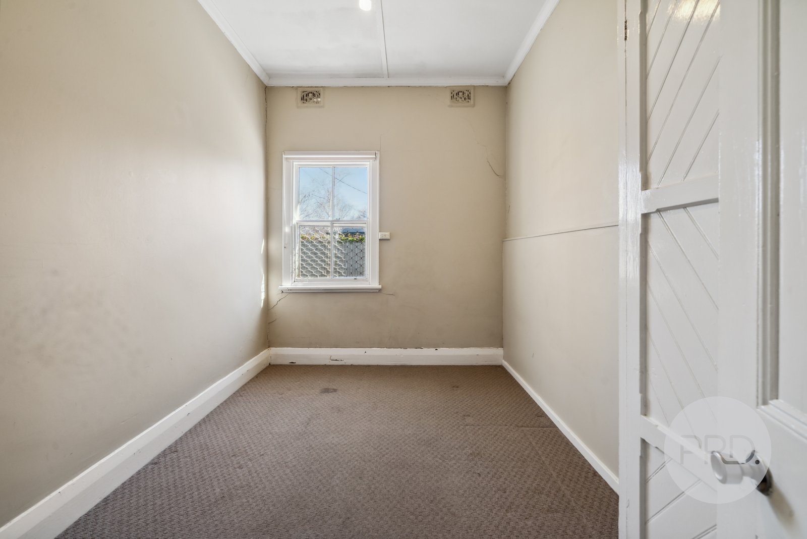 71 Tompson Street WAGGA WAGGA 5