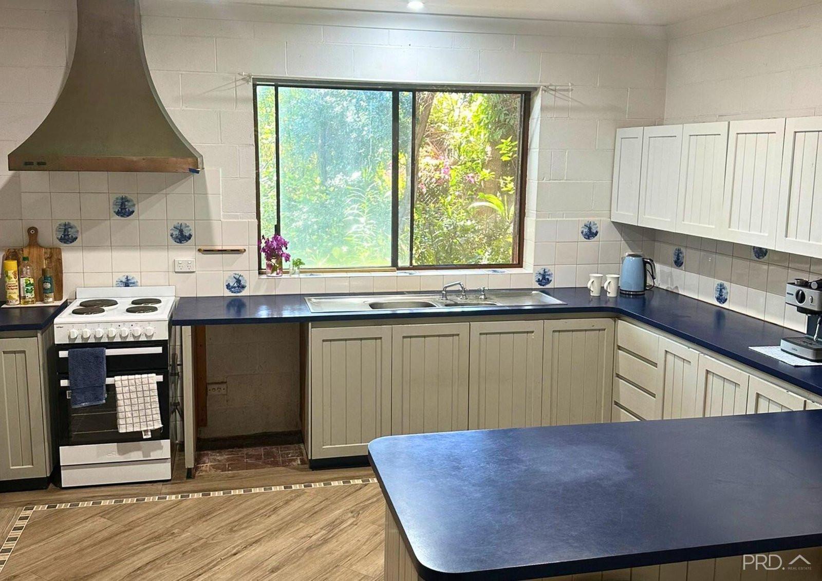 71 Walcott Street BROOME 11