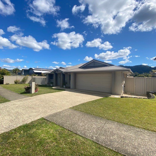 71 William Sharp Drive COFFS HARBOUR 1