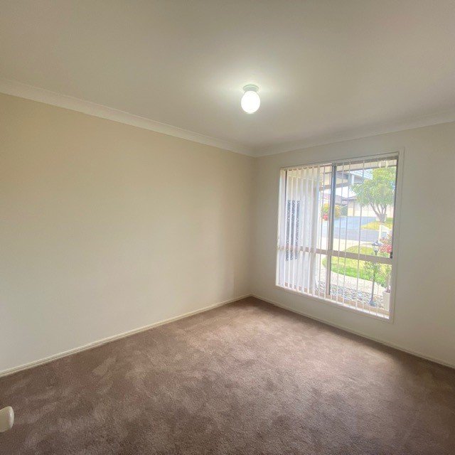 71 William Sharp Drive COFFS HARBOUR 11