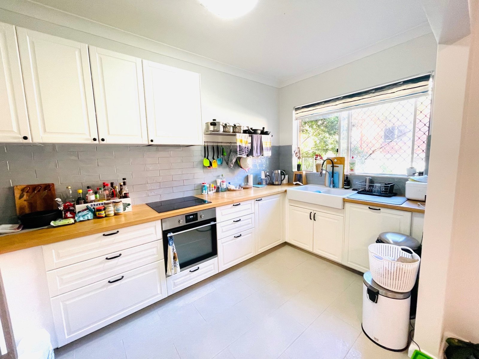 7/10-14 Hampton Court Road CARLTON 2