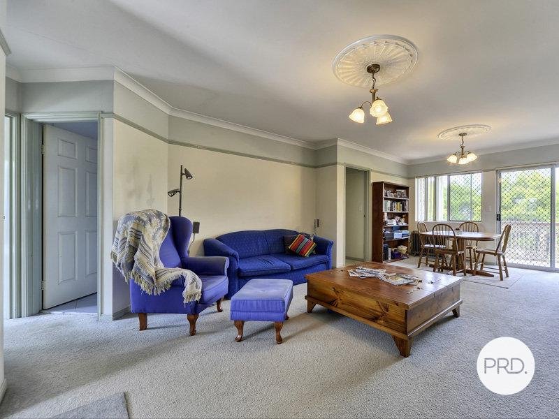 7/10 Surrey Street NUNDAH 2