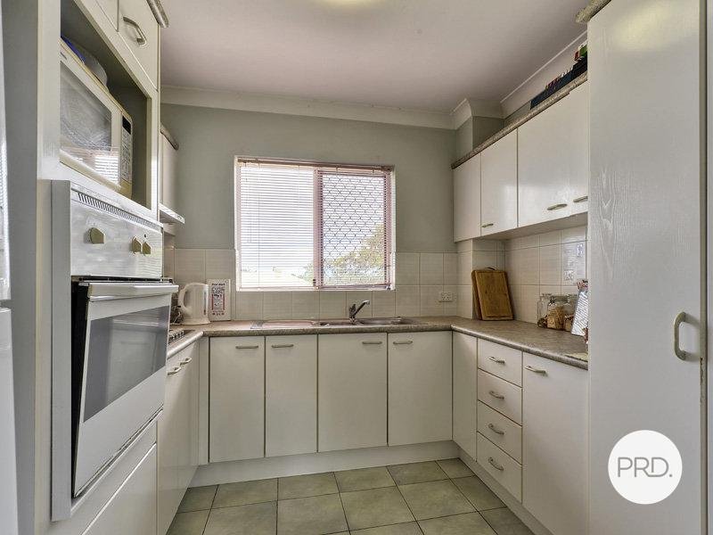 7/10 Surrey Street NUNDAH 5