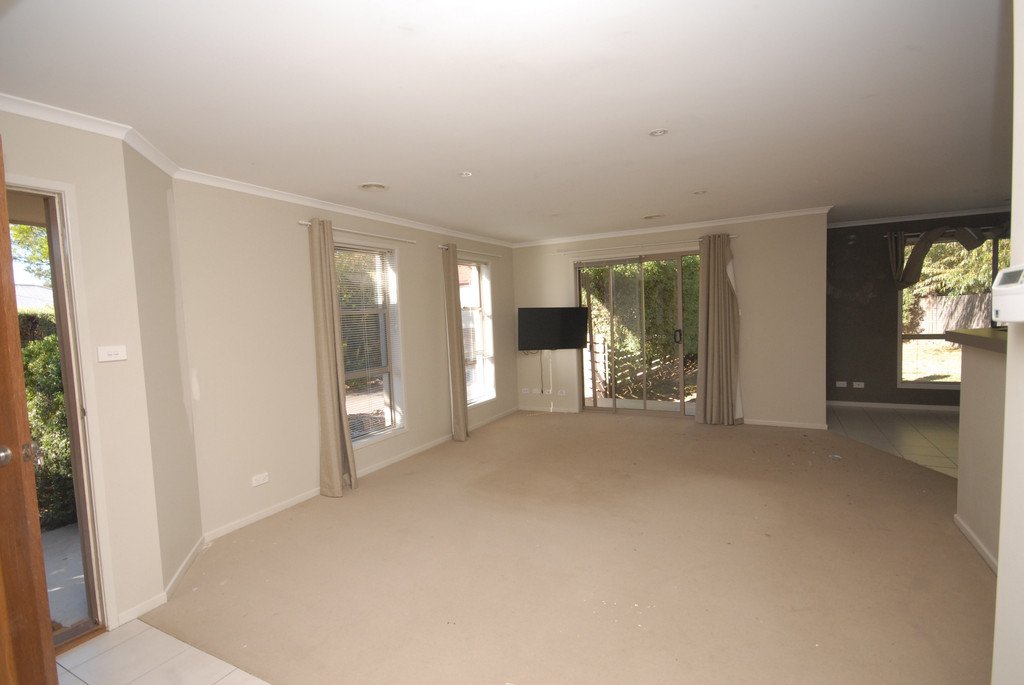 7/100 Molonglo Street BUNGENDORE 2