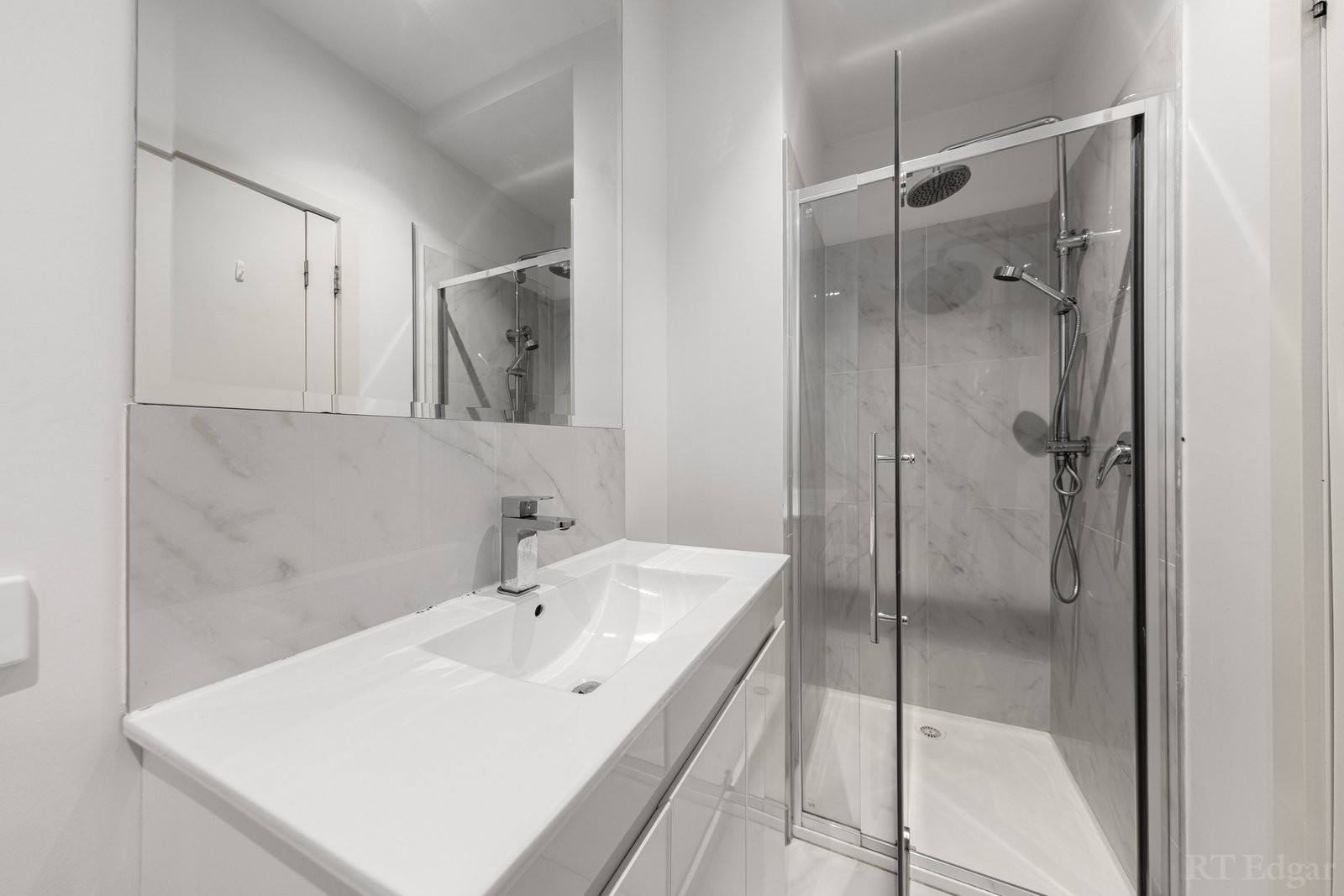 Real Estate and Property in 7/102 Thames Street, Box Hill North, VIC