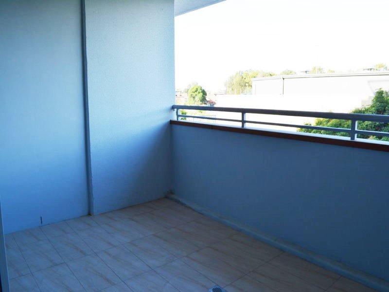 710/23-26 Station Street KOGARAH 7