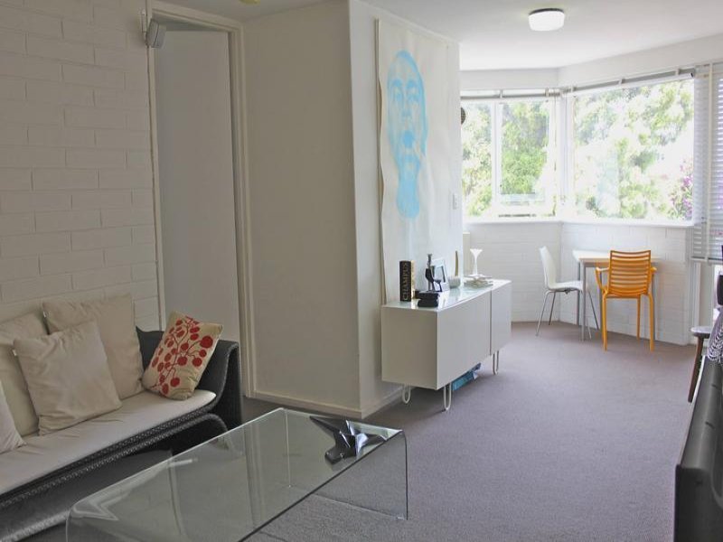 Gallery: 7/103 Liardet Street