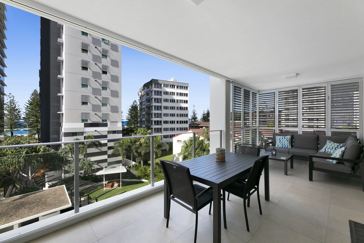 7/106 The Esplanade Burleigh Heads 11