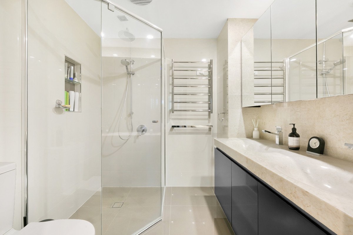 7/106 The Esplanade Burleigh Heads 16