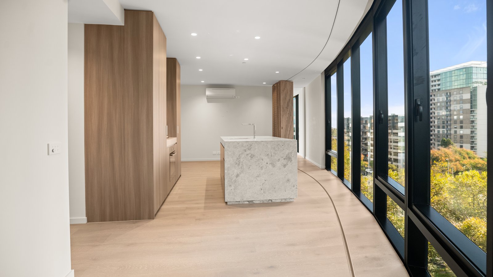 710/605 St Kilda Road MELBOURNE 2