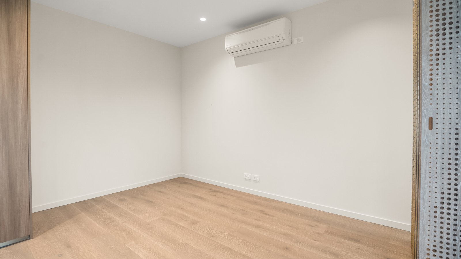 710/605 St Kilda Road MELBOURNE 3