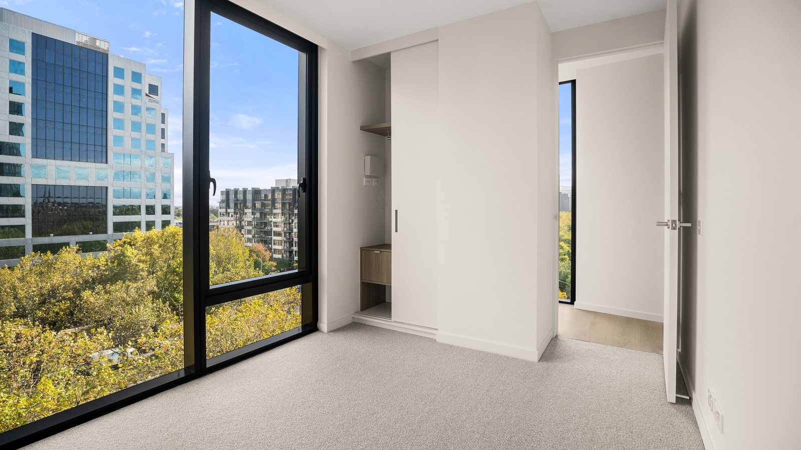 710/605 St Kilda Road MELBOURNE 6