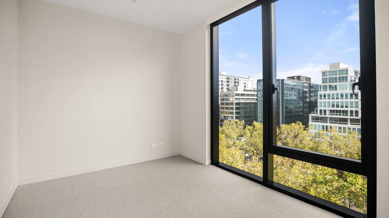 710/605 St Kilda Road MELBOURNE 7
