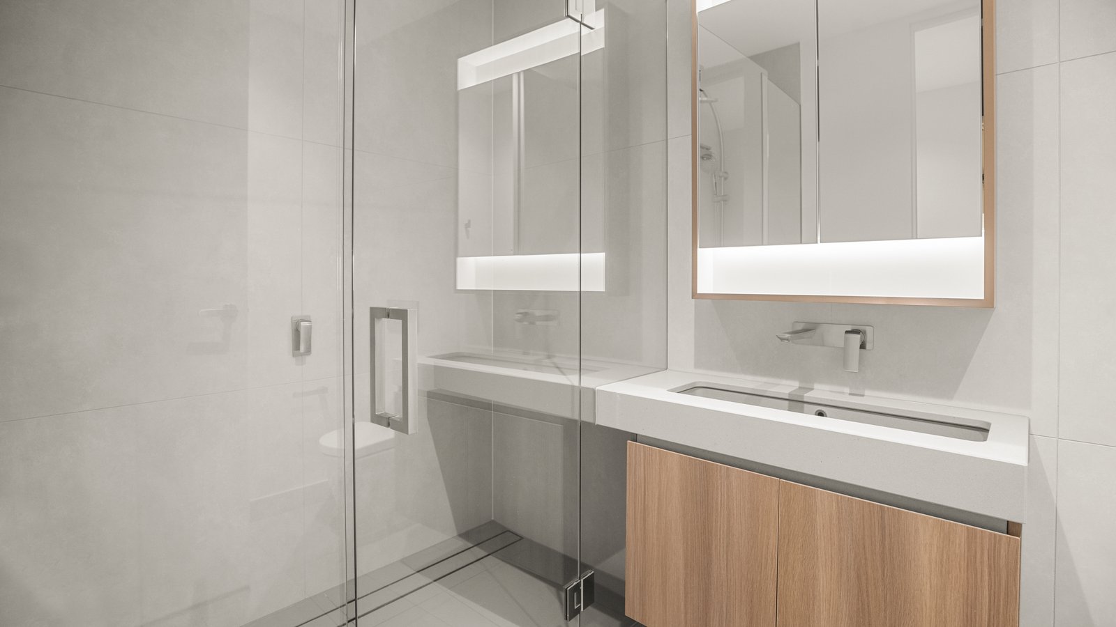 710/605 St Kilda Road MELBOURNE 9