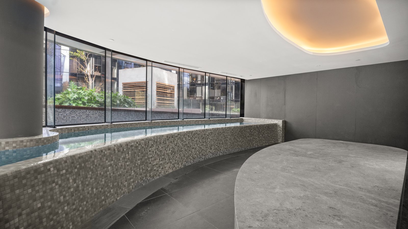 710/605 St Kilda Road MELBOURNE 10