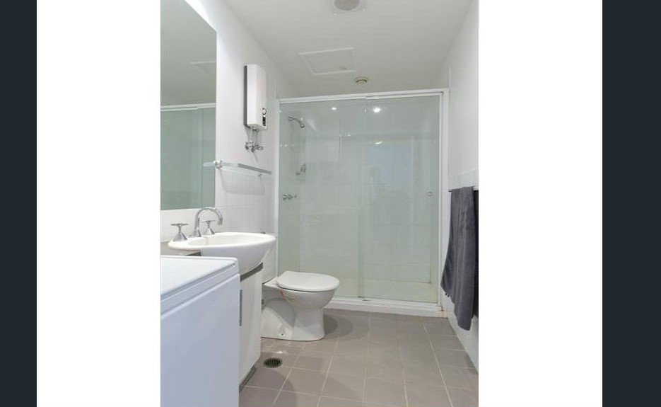 Gallery: 7/109 Wellington Street