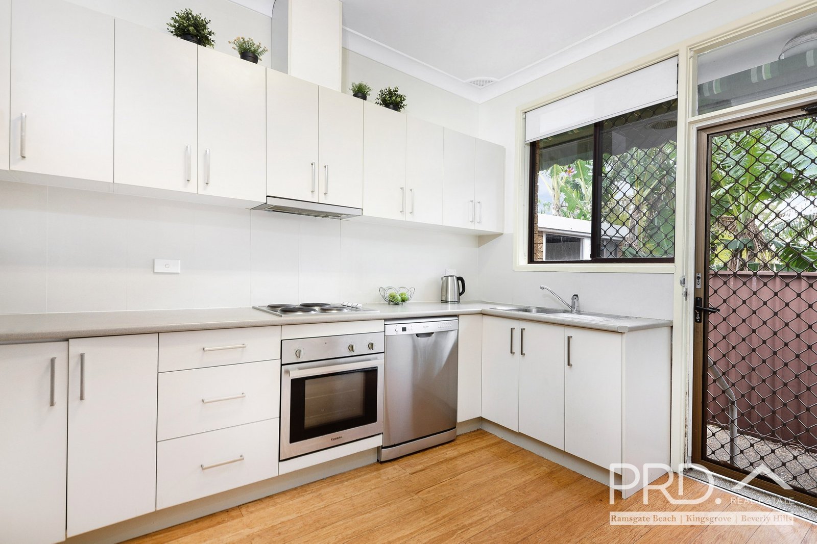7/11-15 Eddystone Road BEXLEY 3