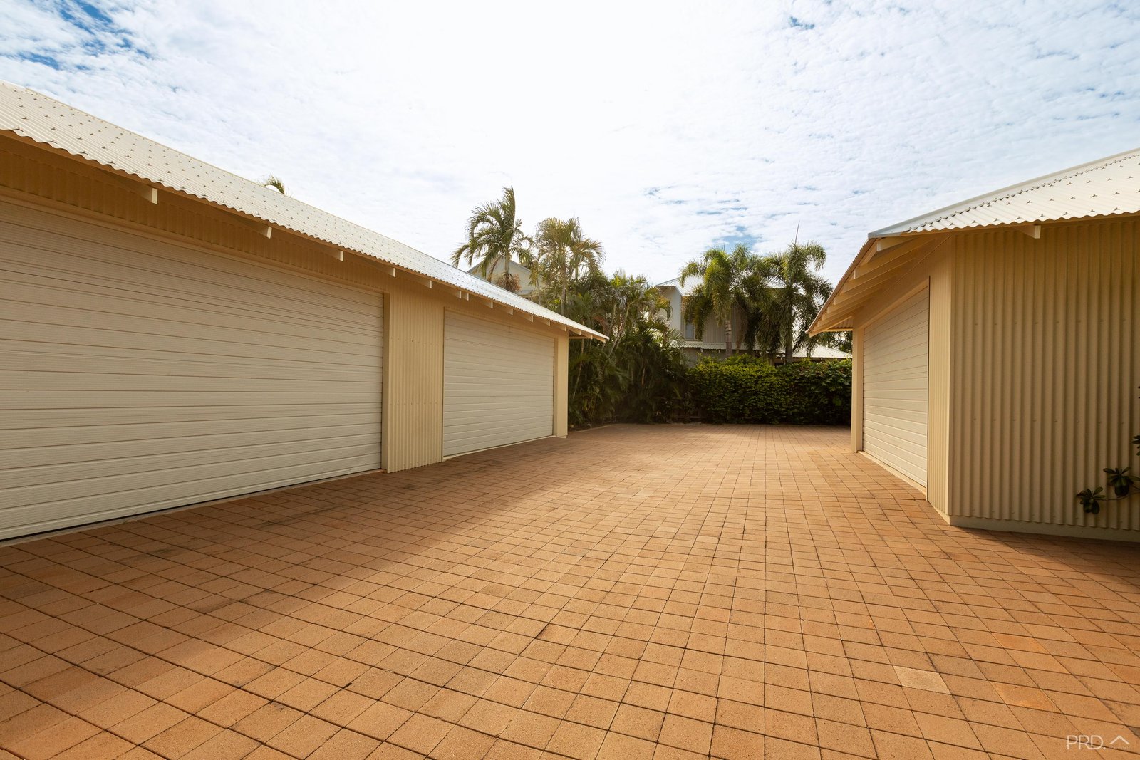 7/11 Challenor Drive CABLE BEACH 13