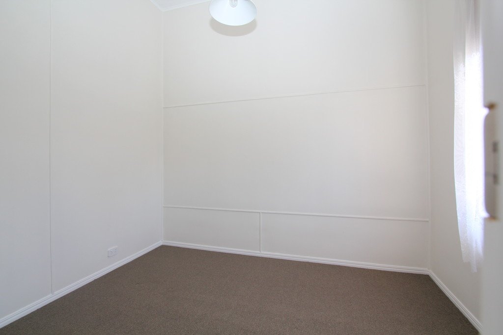 711 Doveton Street North SOLDIERS HILL 7