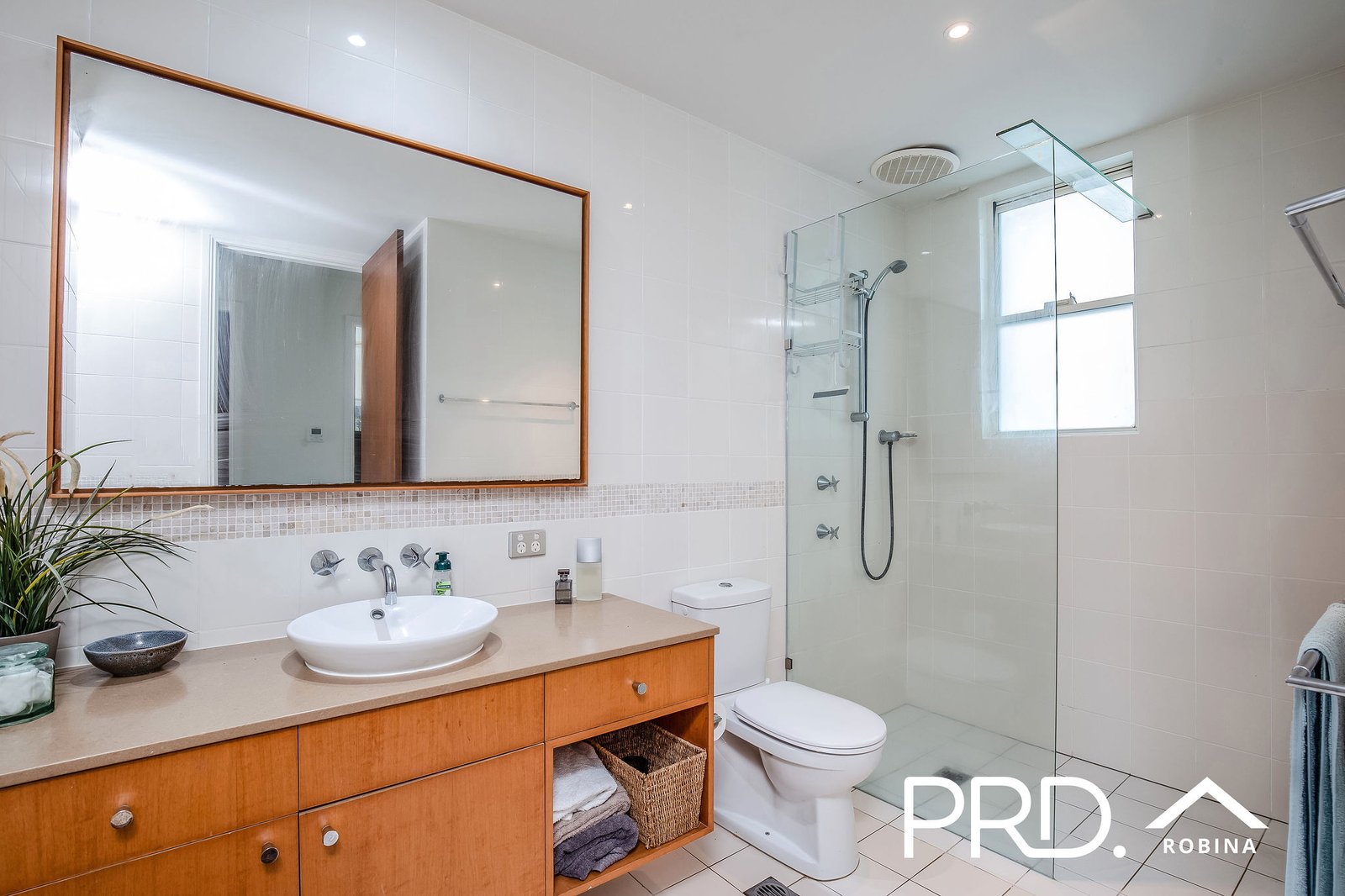 711 Glades Drive ROBINA 23