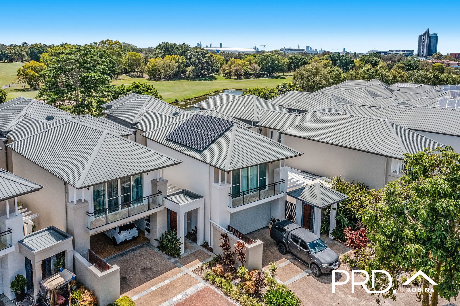 711 Glades Drive ROBINA 33