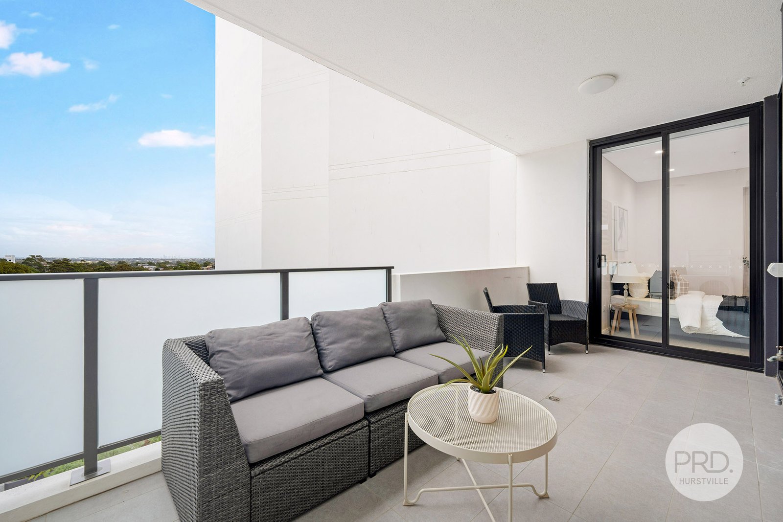 711/1D Greenbank Street HURSTVILLE 13