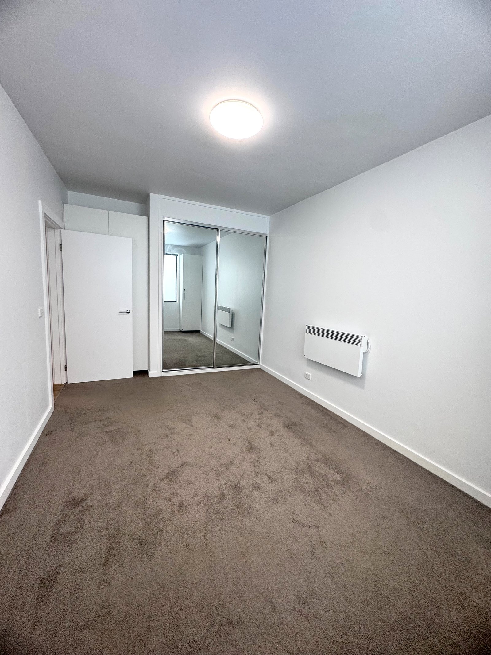 Gallery: 7/117 Devonshire Road