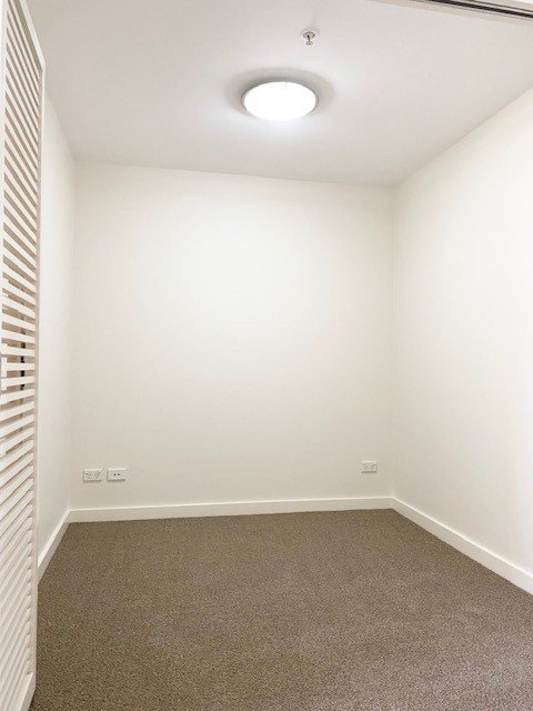 711/8-10 Brodie Spark Drive WOLLI CREEK 8