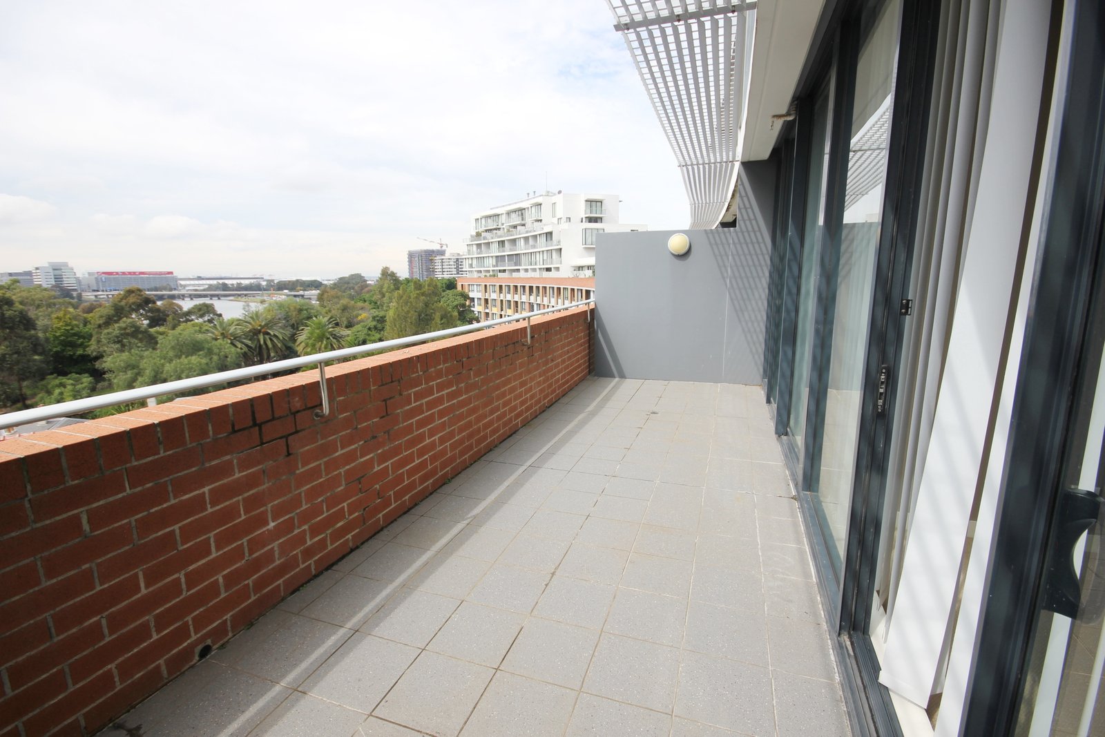 711/8-10 Brodie Spark Drive WOLLI CREEK 10